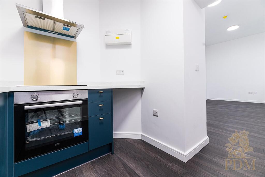 Bank Apartments Peveril St Nottingham NG7 4AH