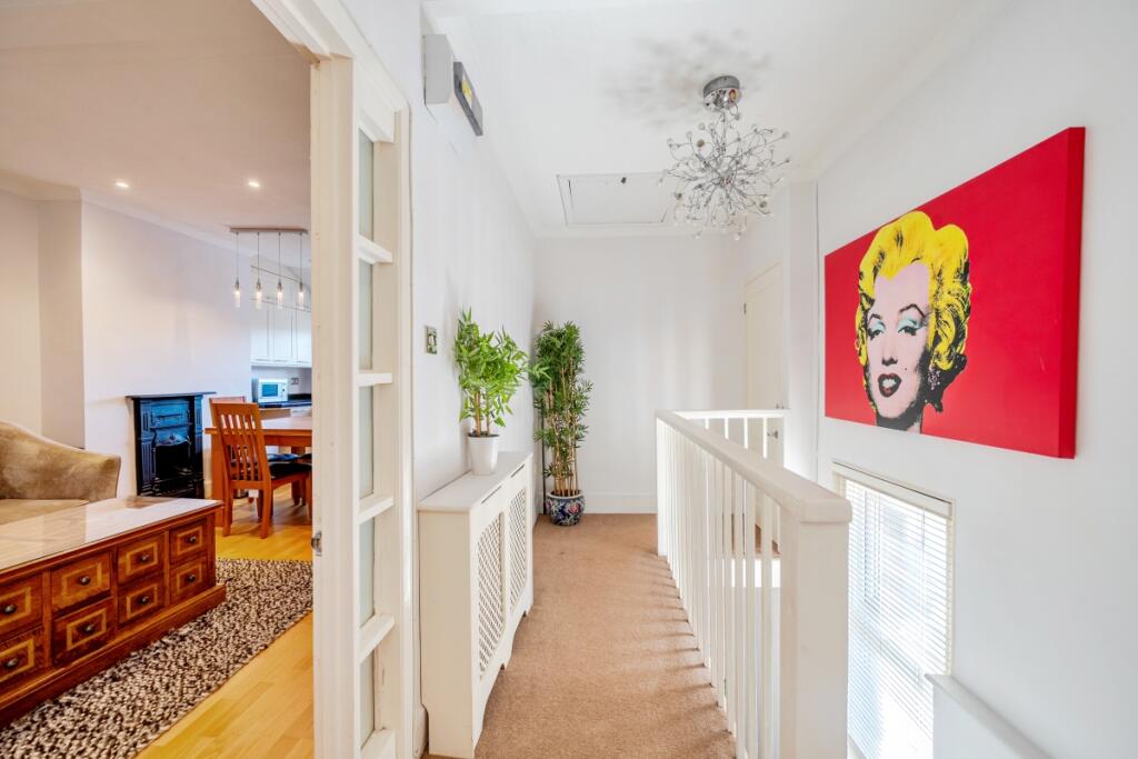 1360375-4-68d5d2e...