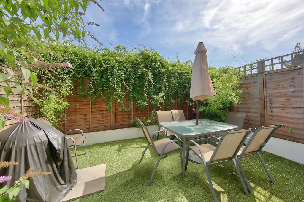 23a_strathblaine_road_gdn.jpg