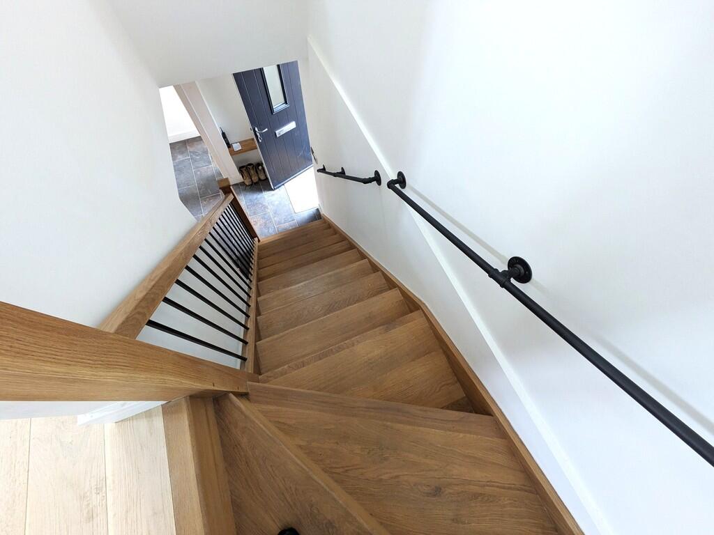 STAIRCASE DOWN