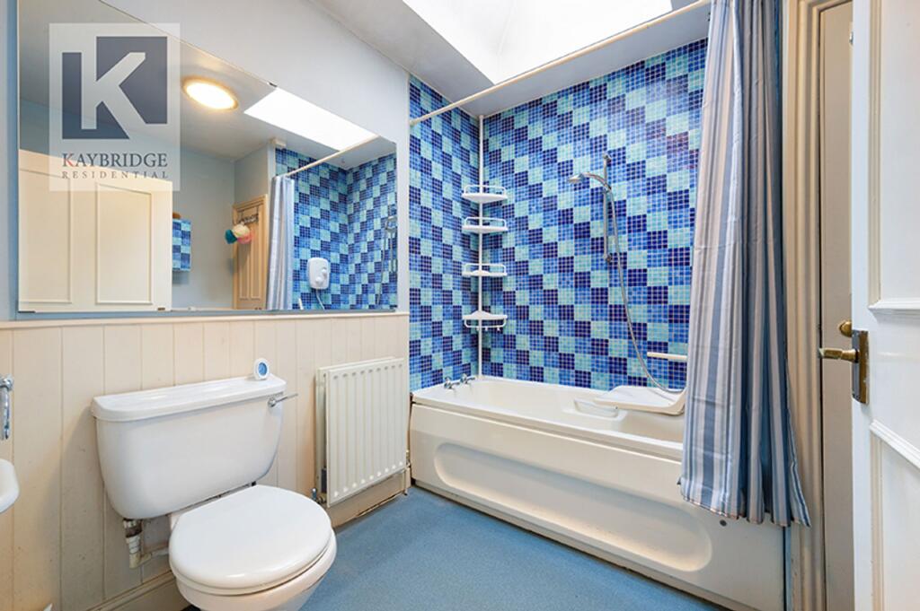 Boscombe Road KT4 8PL