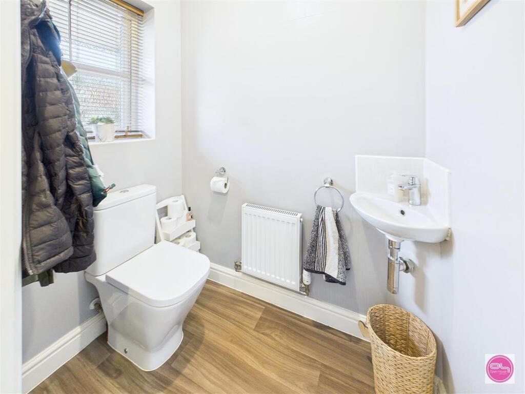 Cobblestone Drive, Newhall (4).jpg