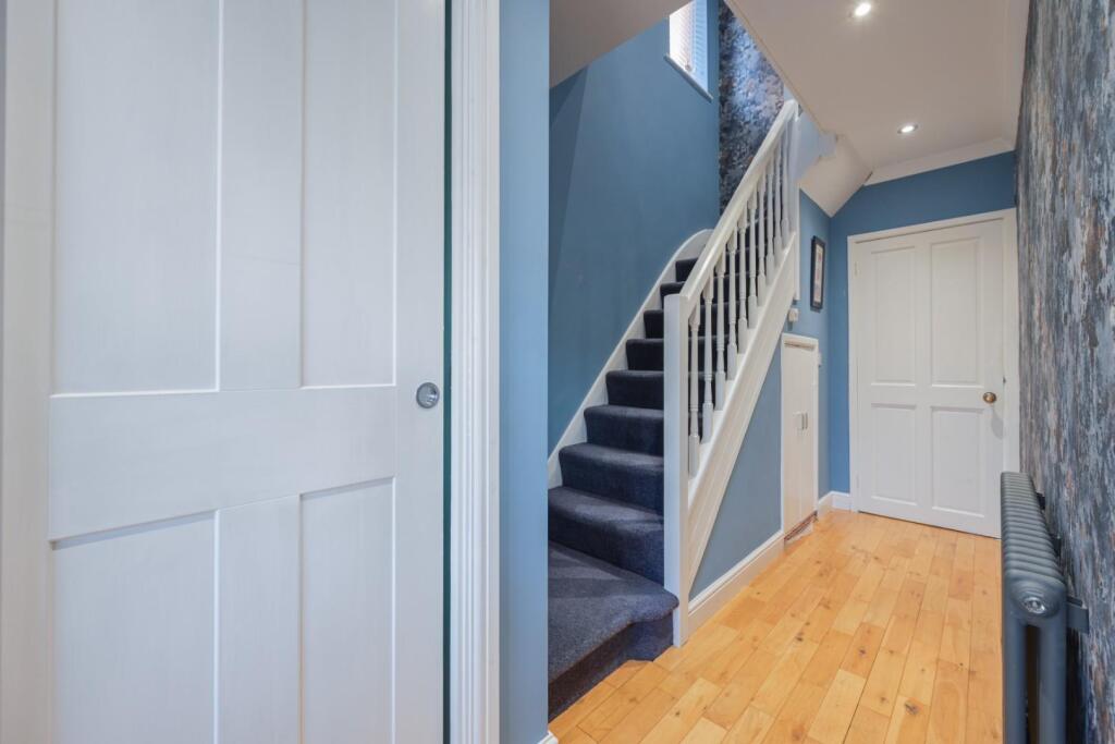 97 Wimperis Way (23 of 31).jpg