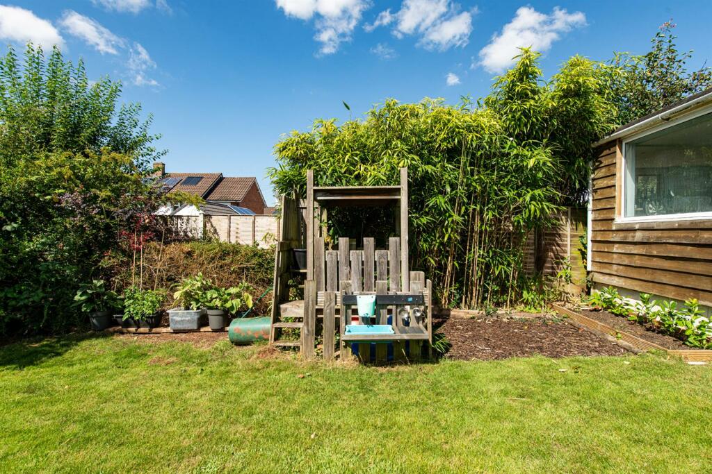 Garden_1.jpg