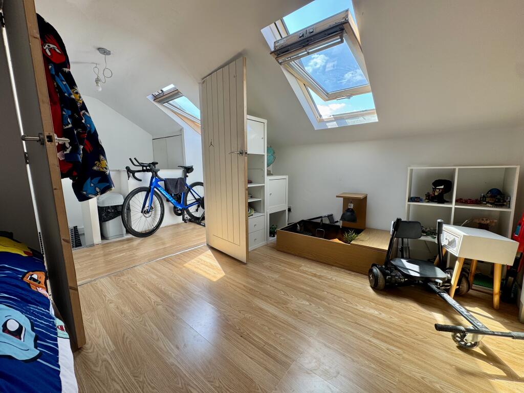 Loft Room 1