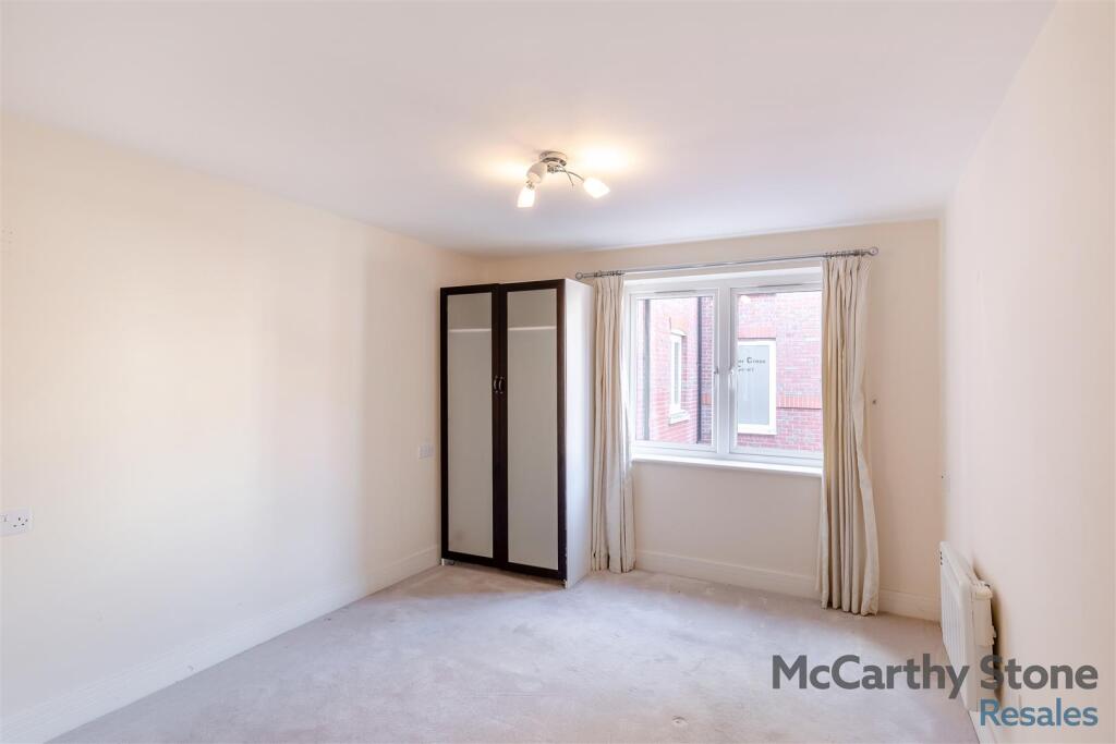 8649121-interior14.jpg
