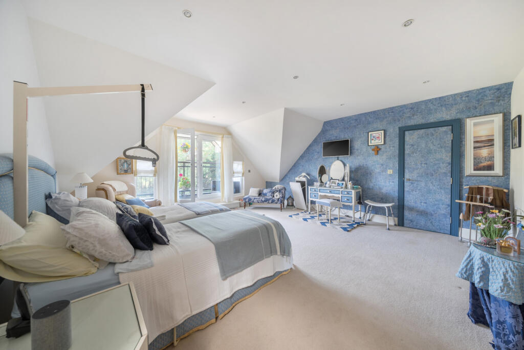 1339728-14-689b31...