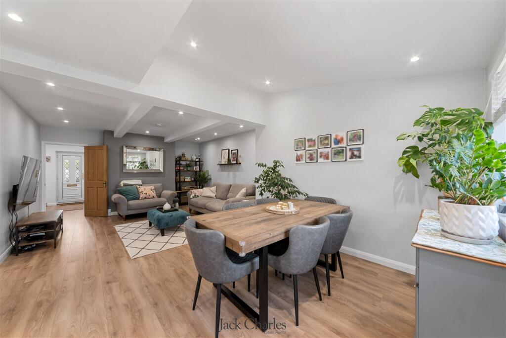 26 Riding Lane-31.jpg