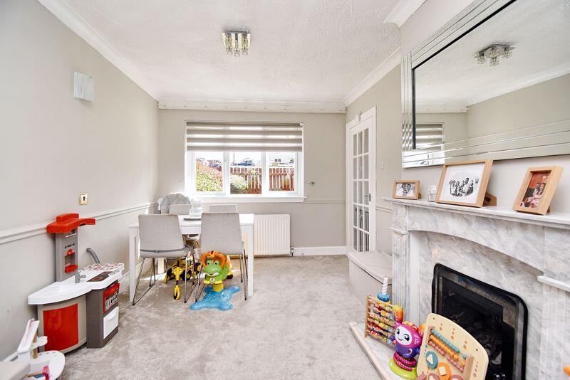 Lounge - Dining - Angle 2