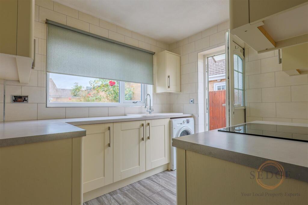 29 ash close-06.jpg