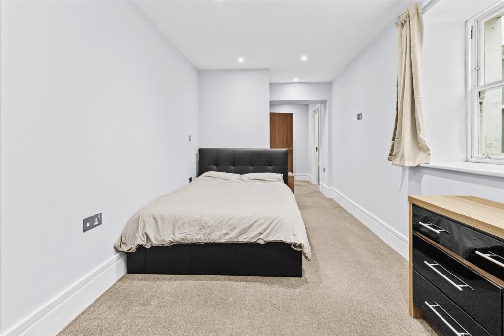 bedroom one #3.jpg