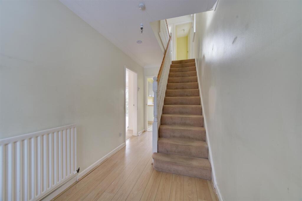 Selkirk Drive, Holmes Chapel
