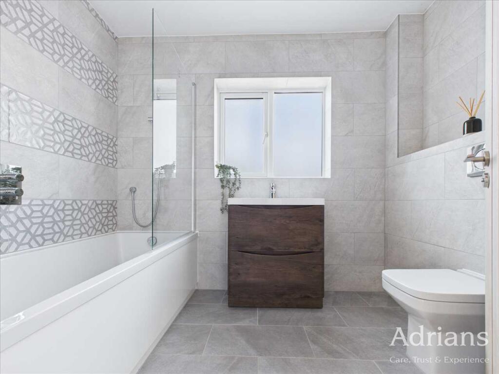 BATHROOM: