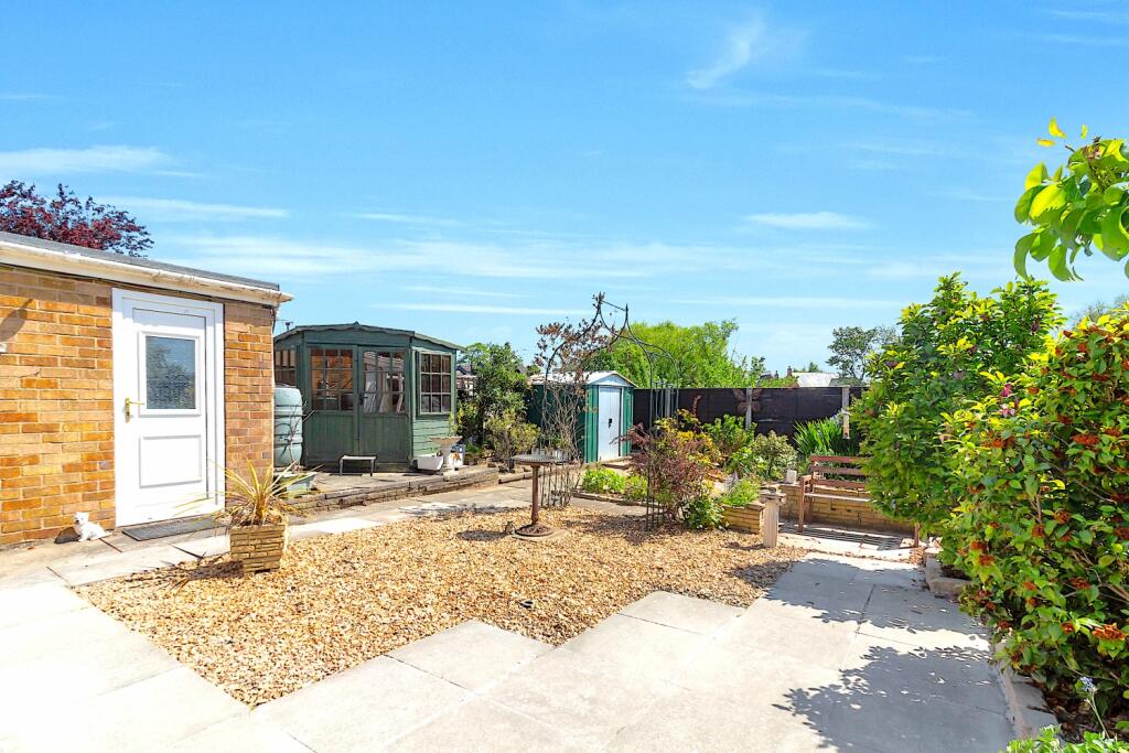 22 Deramore - Garden3