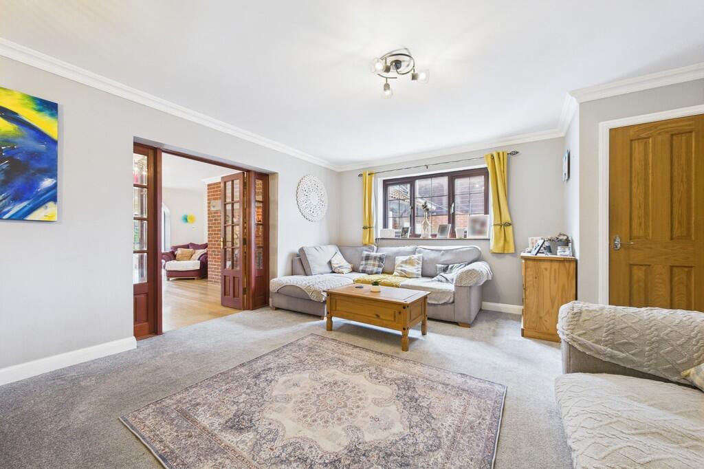 CAM01085G0-PR0589...