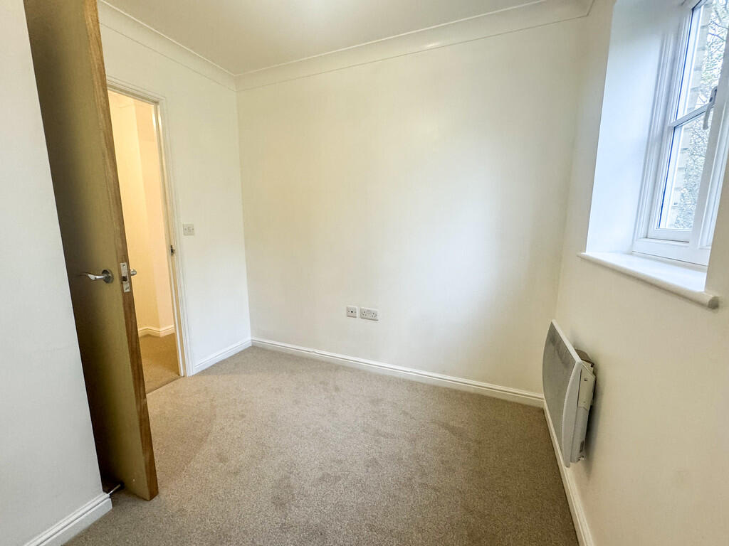 Bedroom 2 (1)