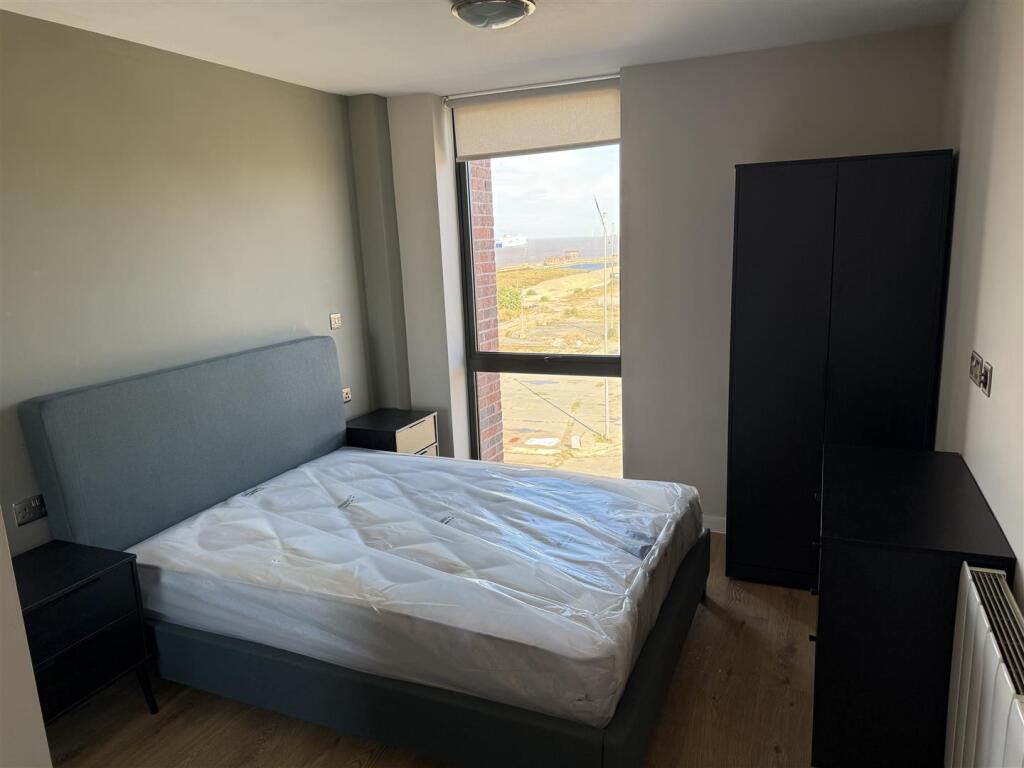 BED 2   .JPG