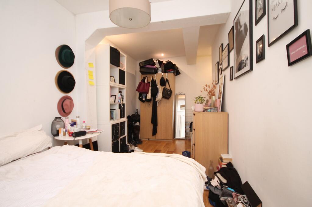 Bedroom2