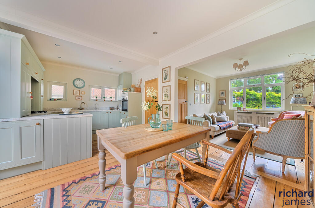 0fad8e9192654d1c8f38c24a3b861eb9