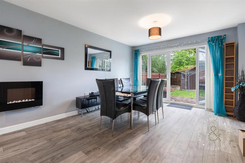 Allen Close, Hern and Crabtree (11).jpg