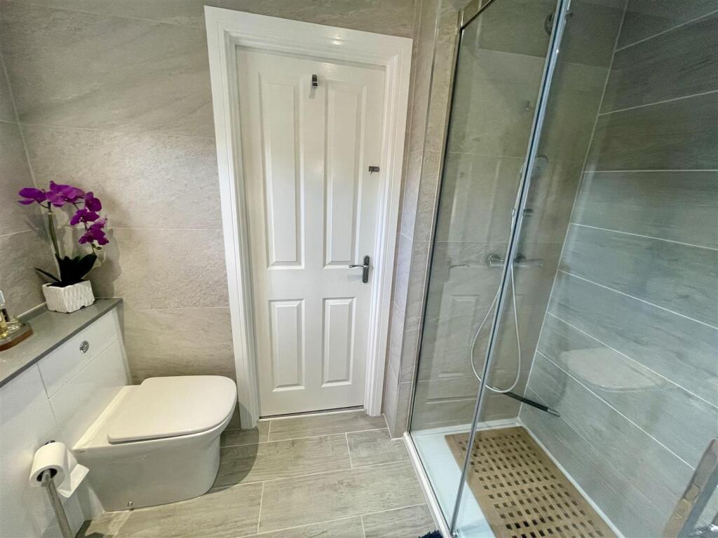 Jack &amp; Jill En-Suite