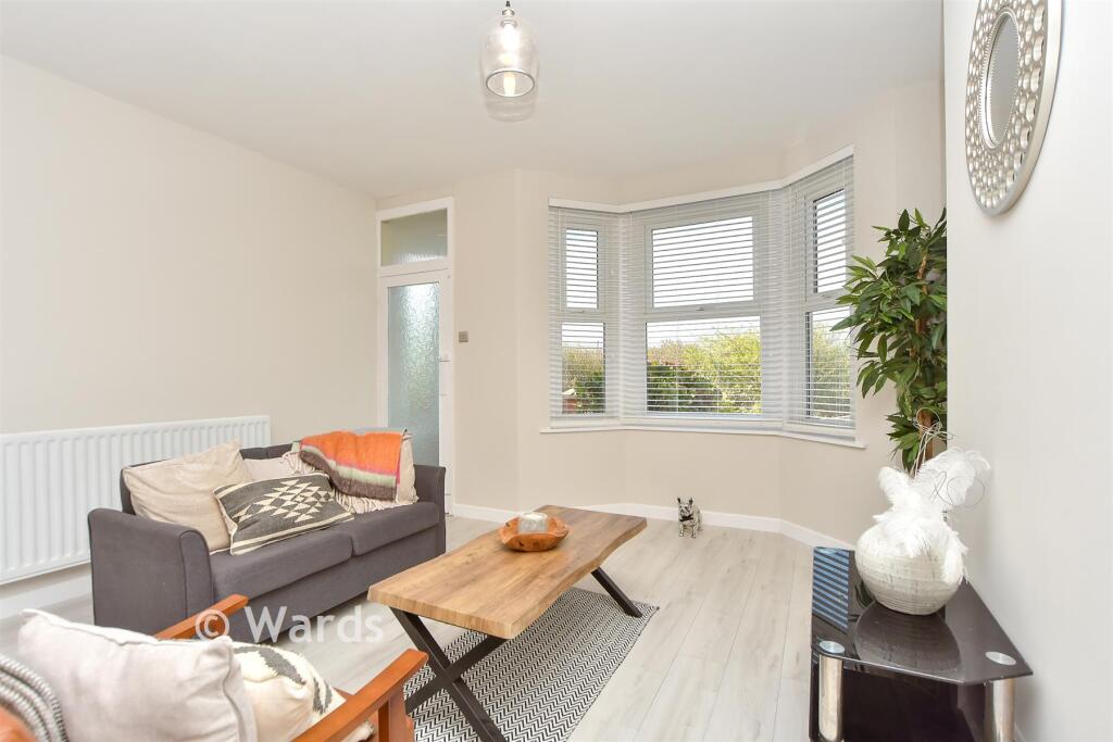 Alsager Avenue, Queenborough, Kent