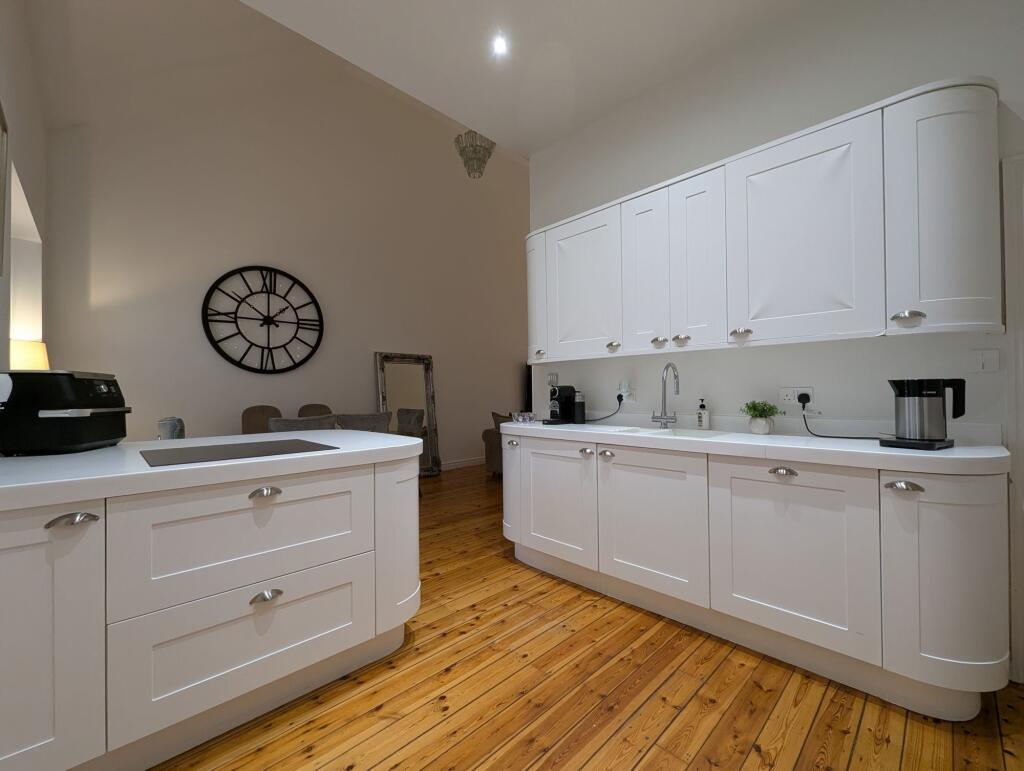 Lounge/ Dining Area &amp; Kitchen