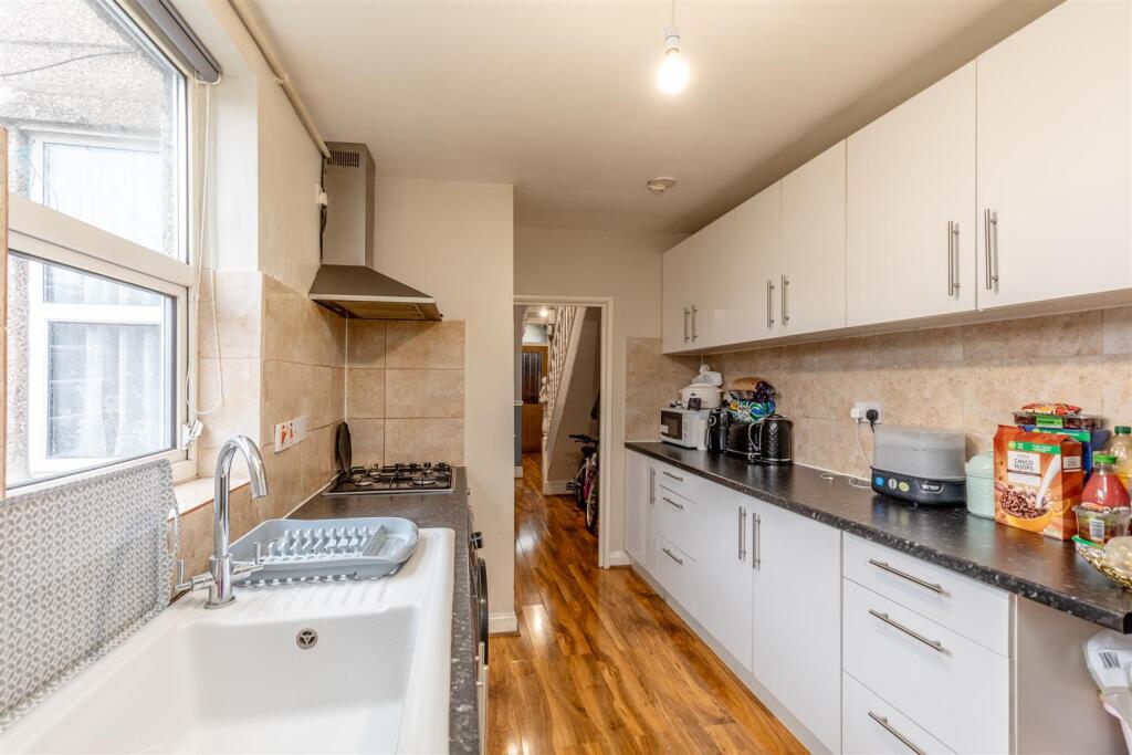 Freemantle Road, Eastville Kitchen.jpg