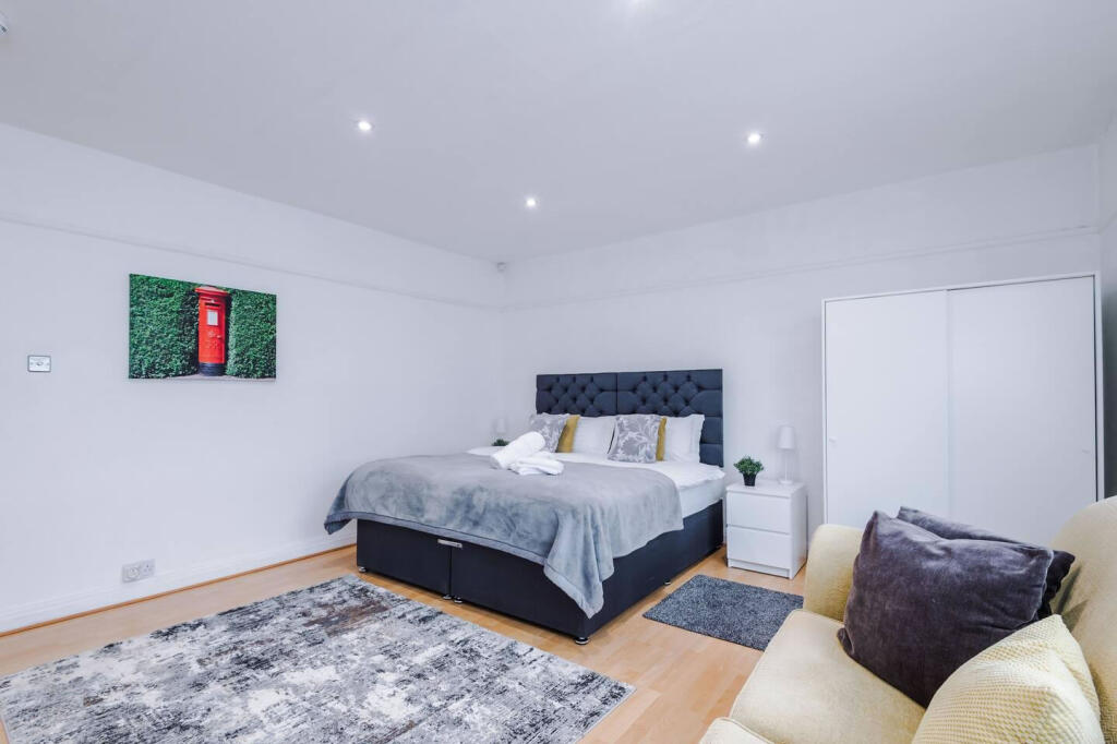 mellorroad30mellorroad3099b42e26-55a9-48e5-bb10...