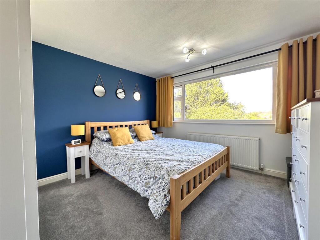 Master Bedroom 439