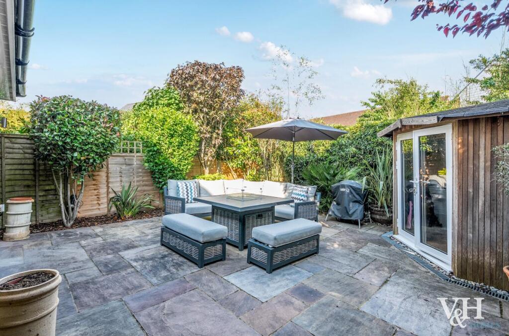 garden 2.jpg