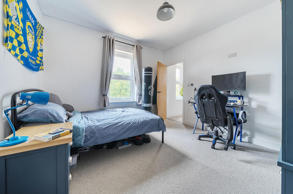 1331198-8-688a15f...