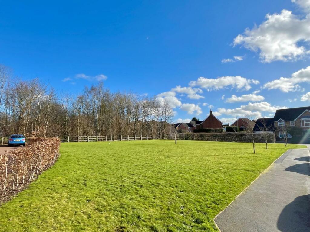 Horsfall Drive