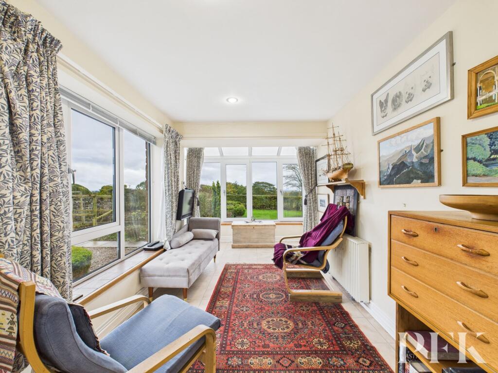 Dining / Living / Sun Room