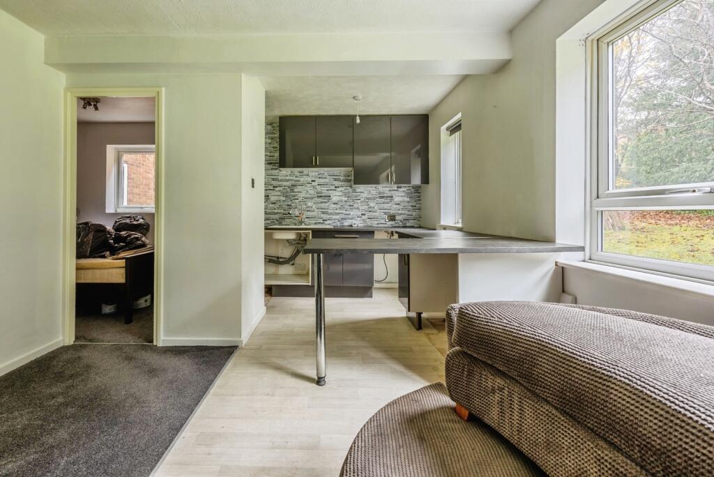 Montana Close, South Croydon, CR2