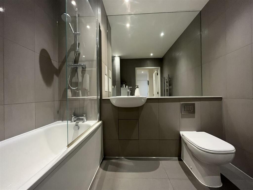 BATHROOM: