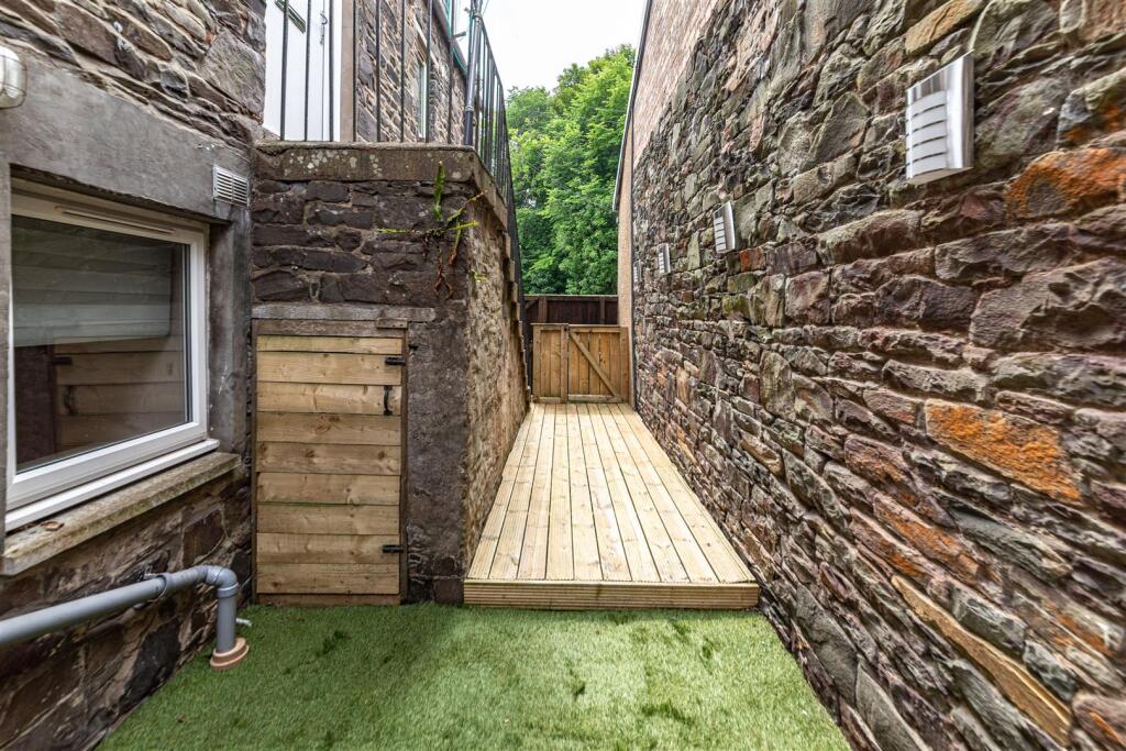 27 Hall Street Galashiels 25.JPG