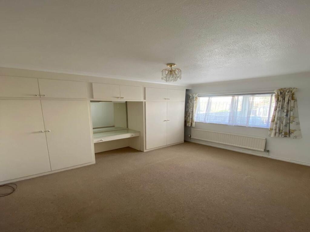6 Castle View bedroo