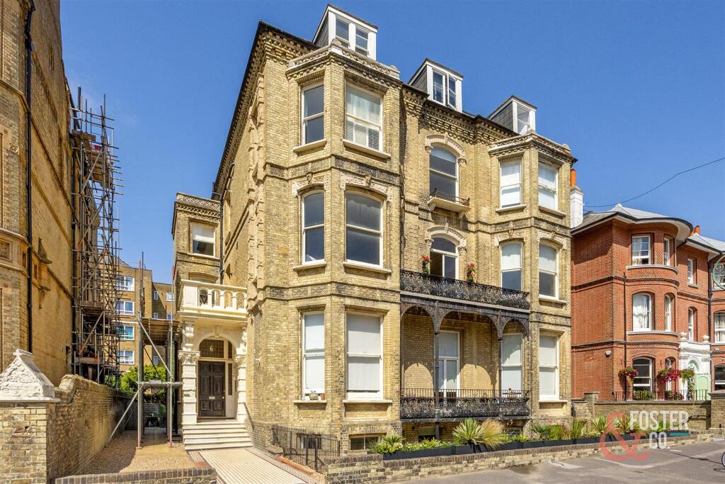 Third Avenue, 6, Flat 8-020 (1).JPG