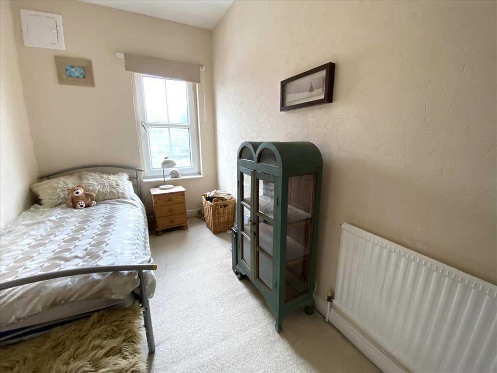 Bedroom 3 (to rear):