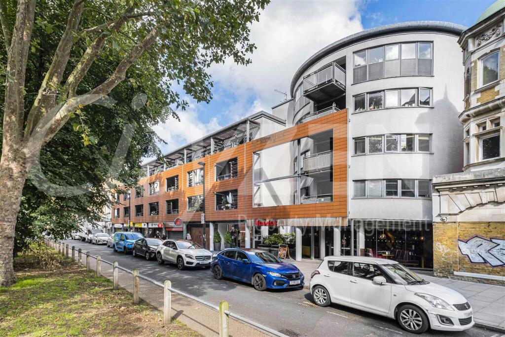 THE CHRONOS BUILDING