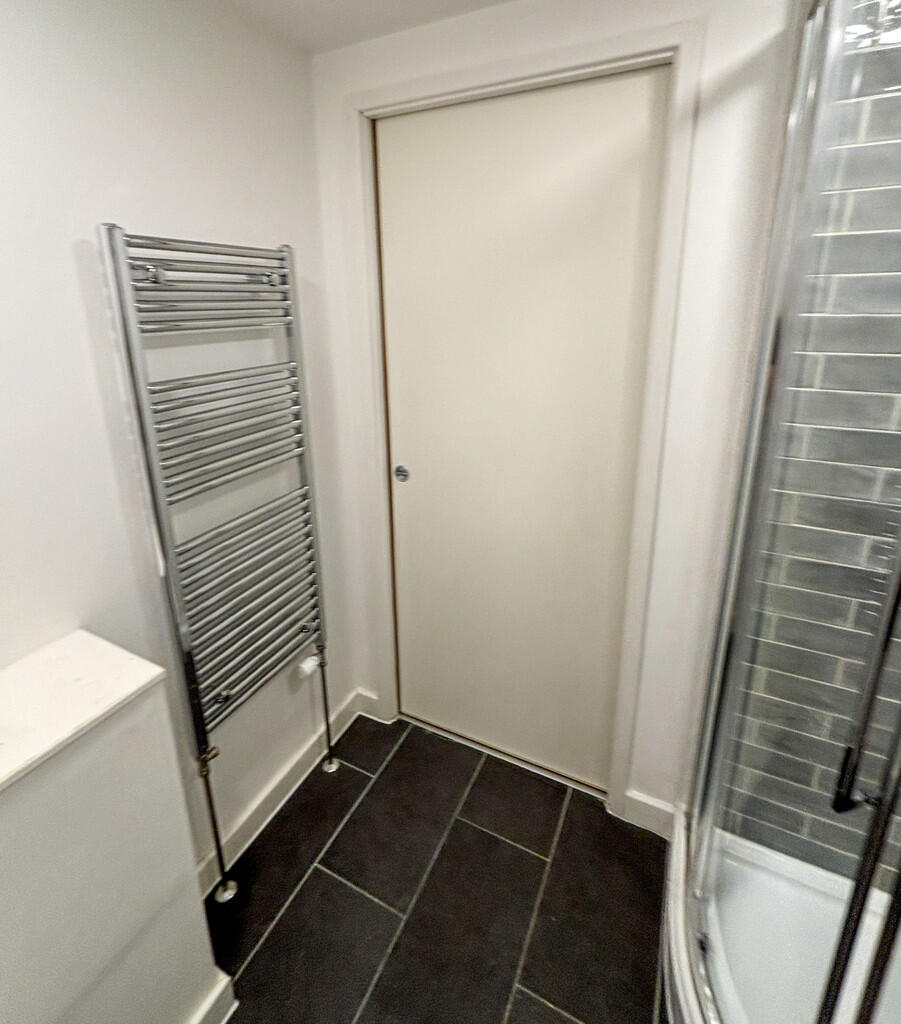 Shower Room (4)-2