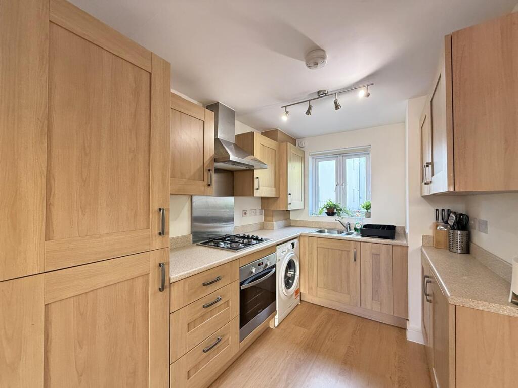 Centenary Road 25 - Kitchen.jpg