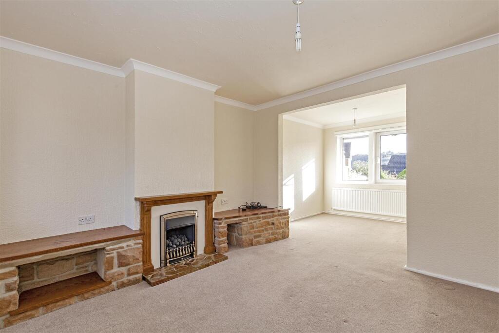 Reception Room-3.jpg