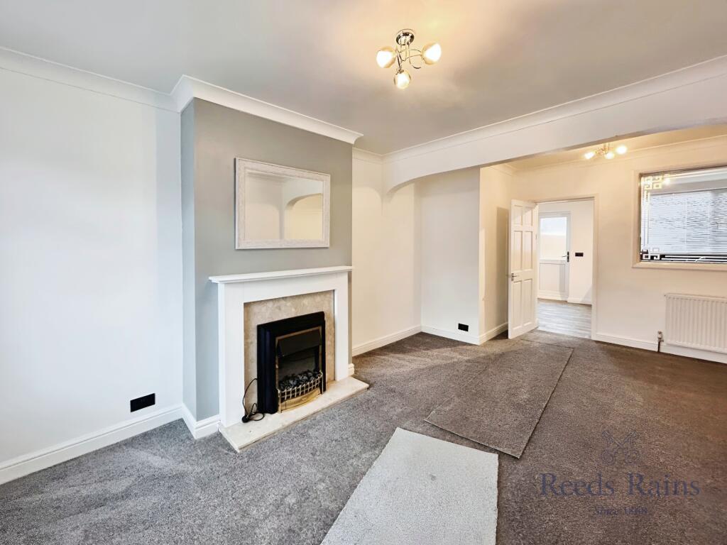 Sitting/Dining Room