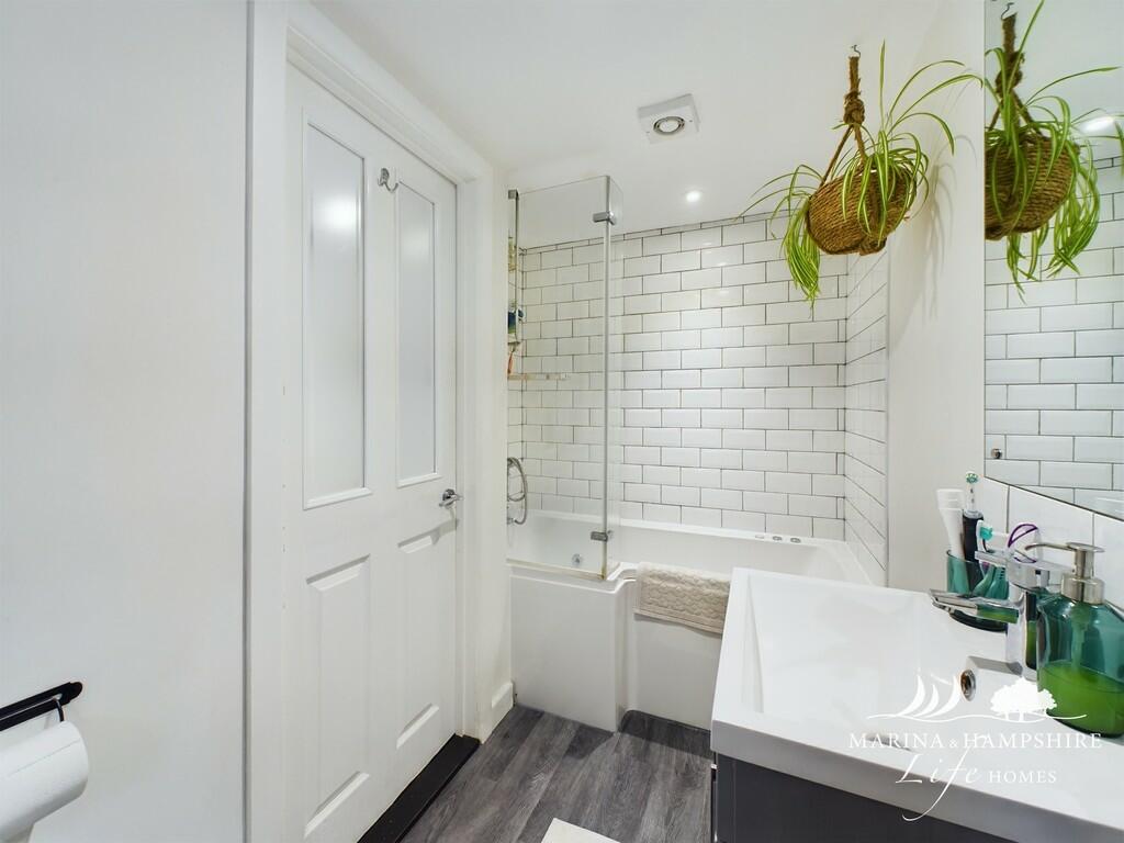 CAM03691G0-PR0024...