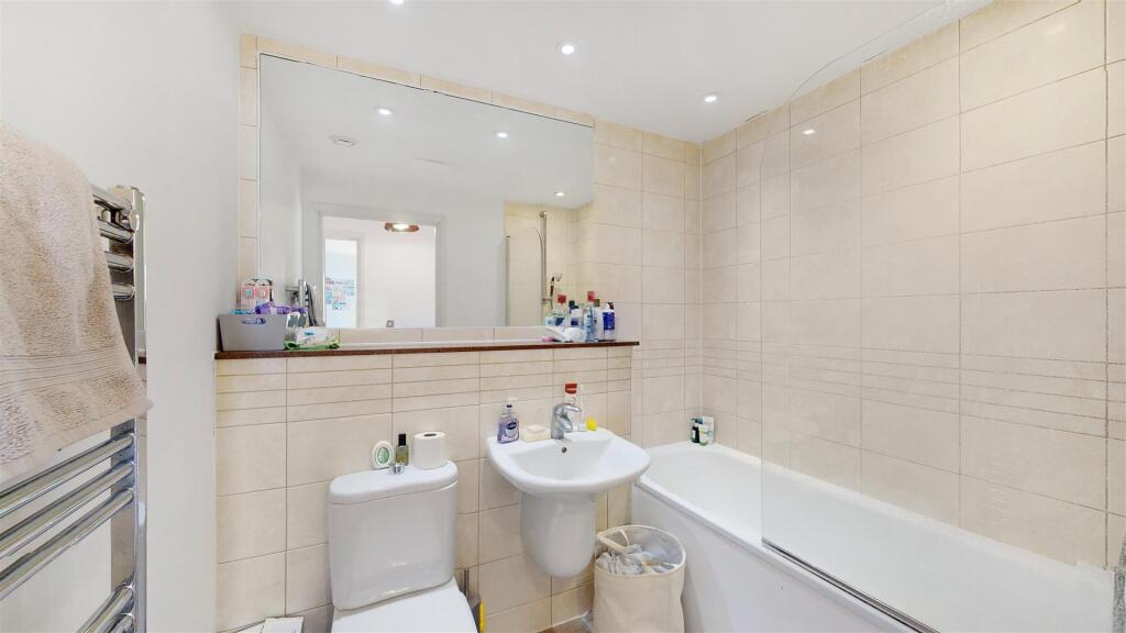 26 Maha Building, Merchant Street - mzBQ6VNg4NAzBZ