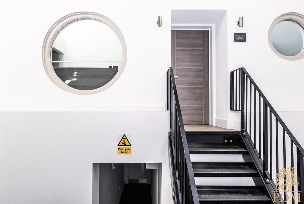 Apt 7, 33 Long Row, Nottingham City Centre (21 of 