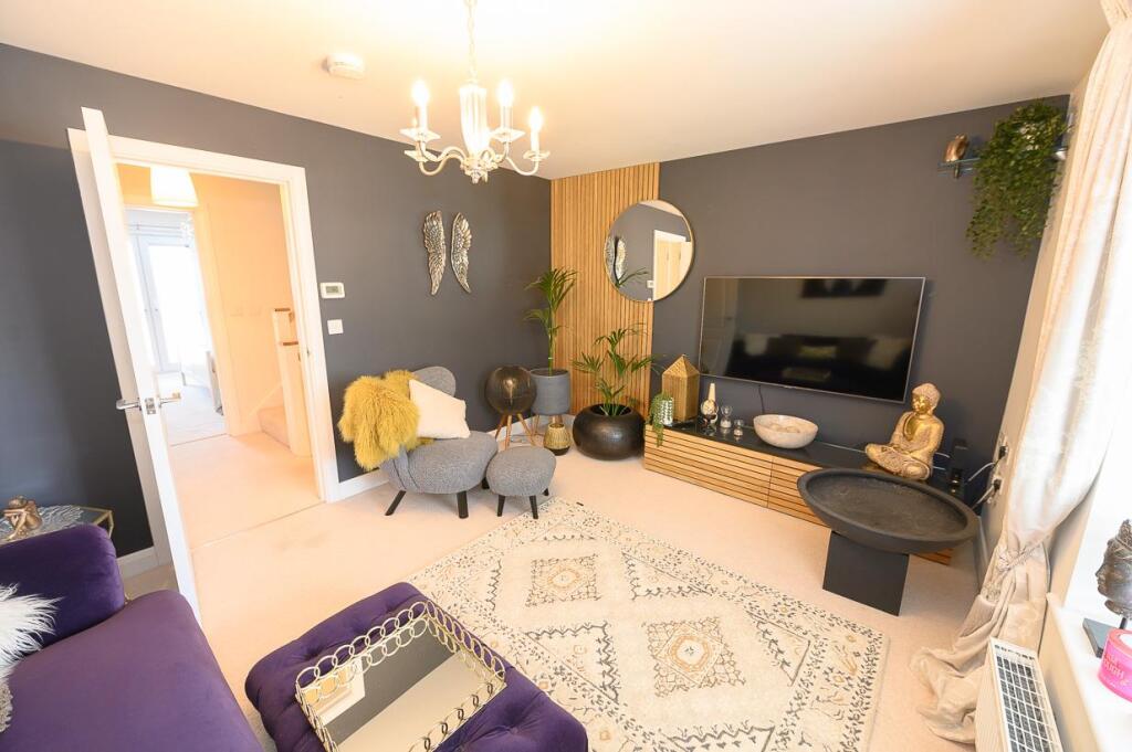 Bedroom two pic 2.jpg