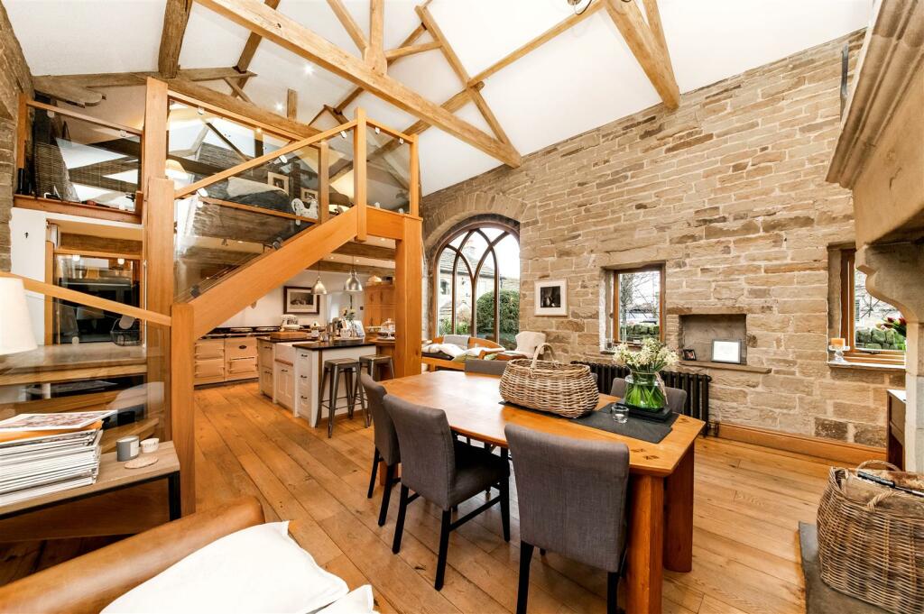 LIVING DINING KITCHEN